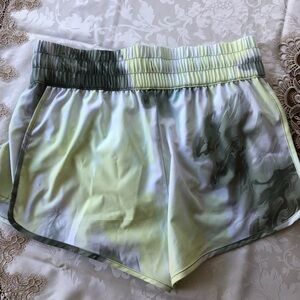 DSG Womens High Rise Stride Shorts Medium